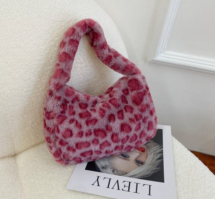Underarm single-shoulder bag