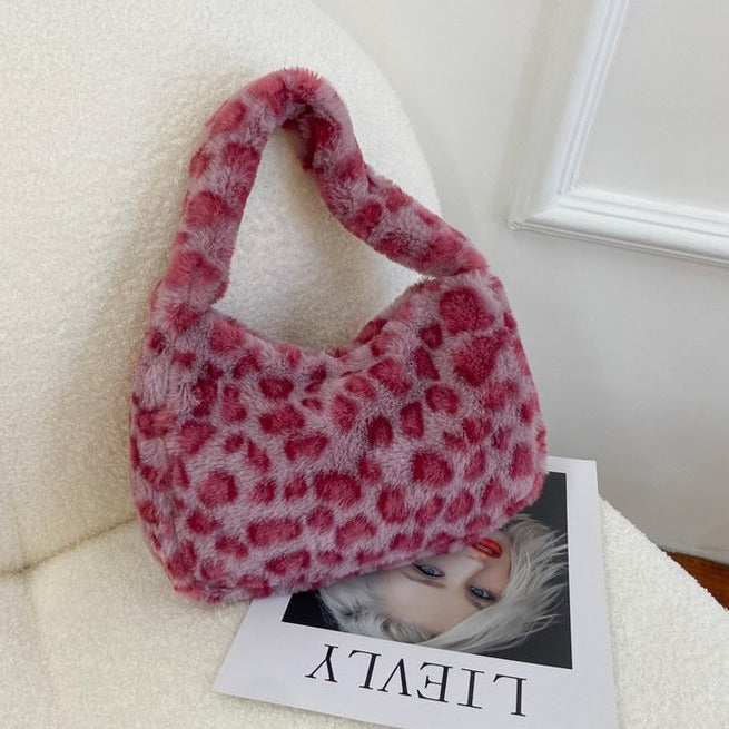 Underarm single-shoulder bag